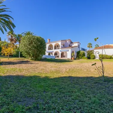 Venta de villa independiente en Atalaya