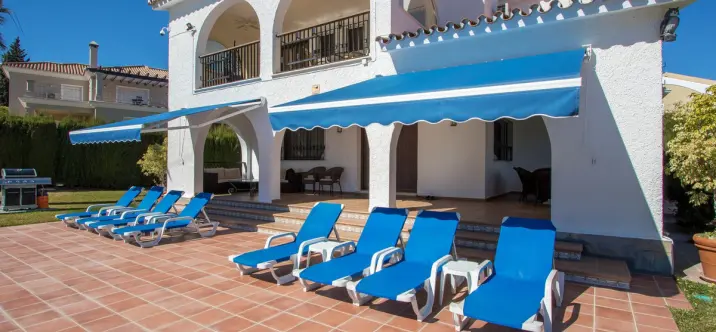 Venta de villa independiente en Atalaya 4