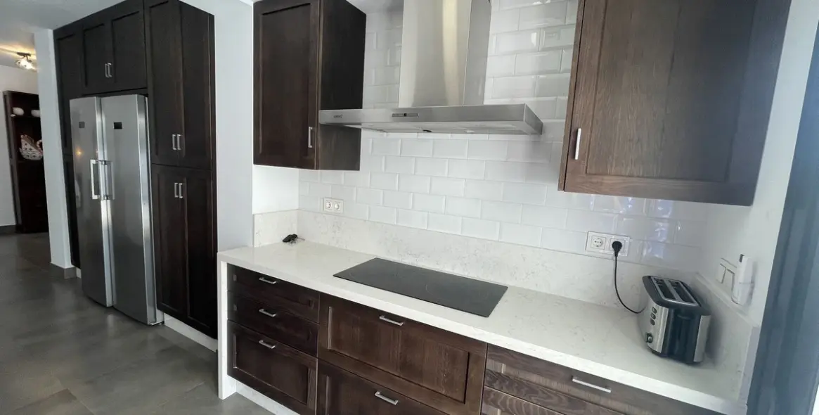 Продажа  отдельно стоящей виллы в San Pedro de Alcántara (район San Pedro de Alcántara) 14