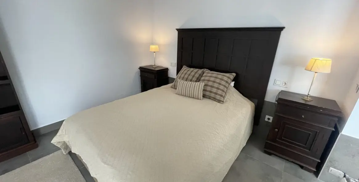 Продажа  отдельно стоящей виллы в San Pedro de Alcántara 40