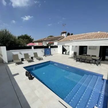 Venta de villa independiente en San Pedro de Alcántara