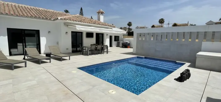 Venta de villa independiente en San Pedro de Alcántara 1