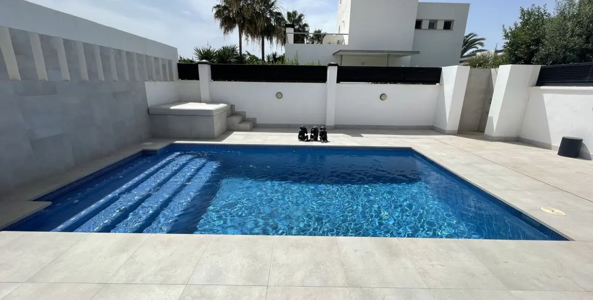 Venta de villa independiente en San Pedro de Alcántara 5