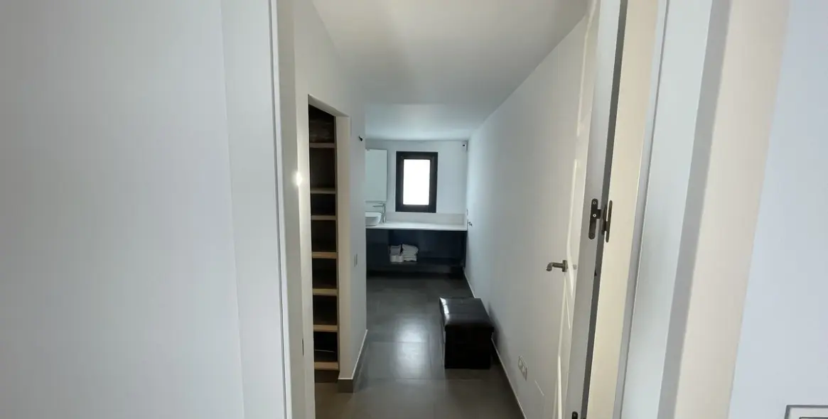 Venta de villa independiente en San Pedro de Alcántara 26