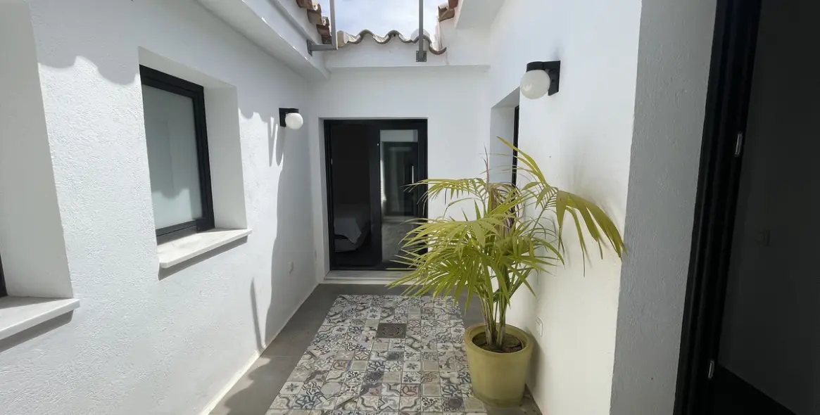 Venta de villa independiente en San Pedro de Alcántara 46