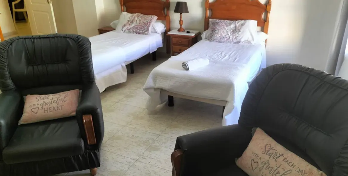 Sale of hostel in San Pedro de Alcántara 3