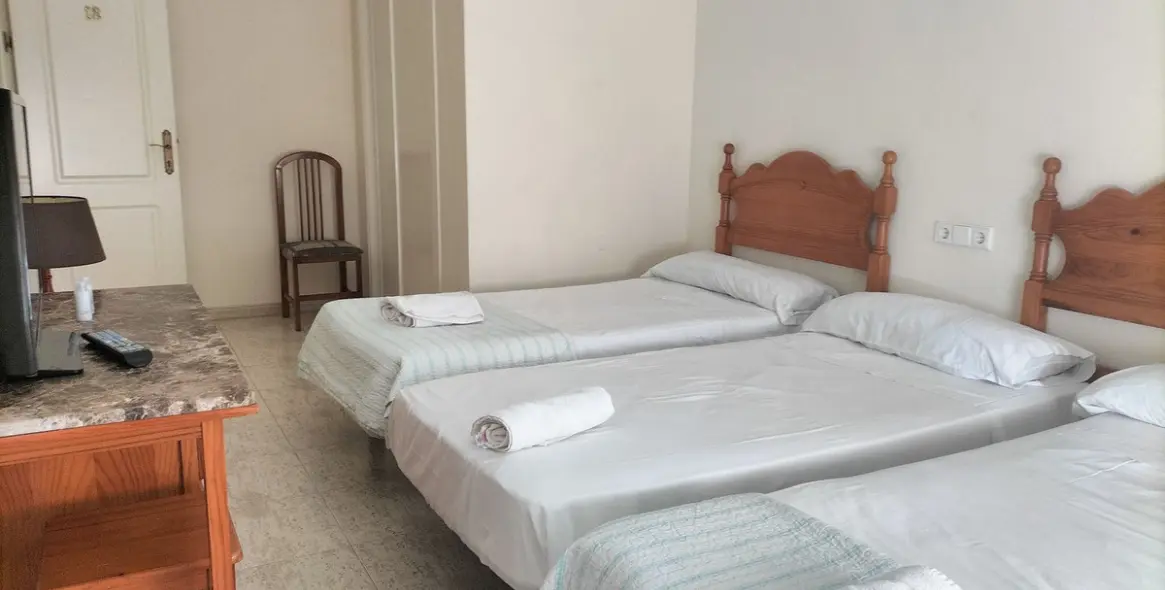 Sale of hostel in San Pedro de Alcántara 20