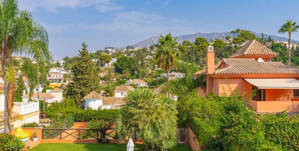 Sale of detached villa in Sierrezuela 4