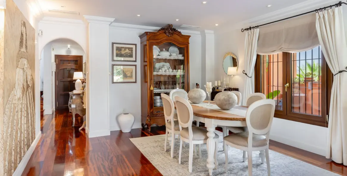 Sale of detached villa in Sierrezuela 18