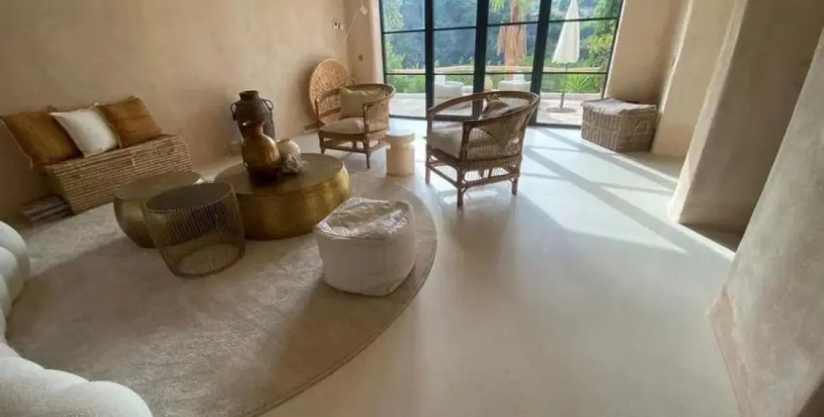 Sale of finca - cortijo in Monda 3