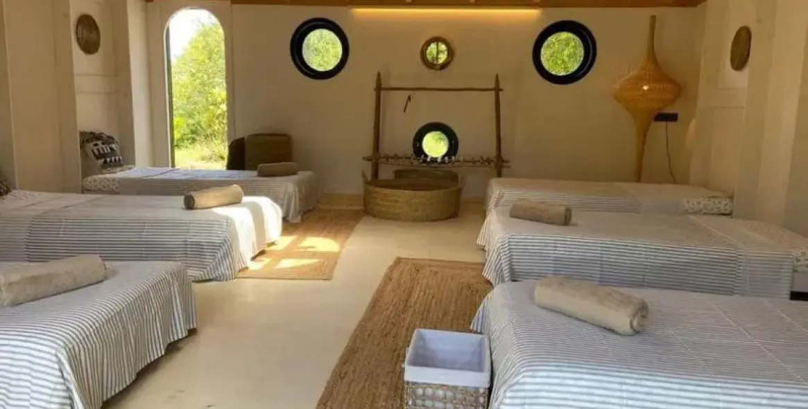 Sale of finca - cortijo in Monda 11