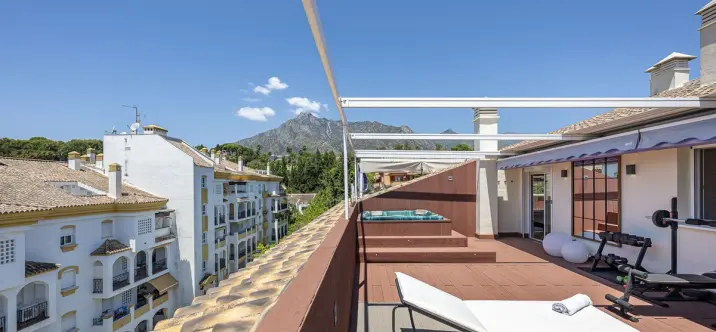 Venta de ático dúplex en The Golden Mile 4