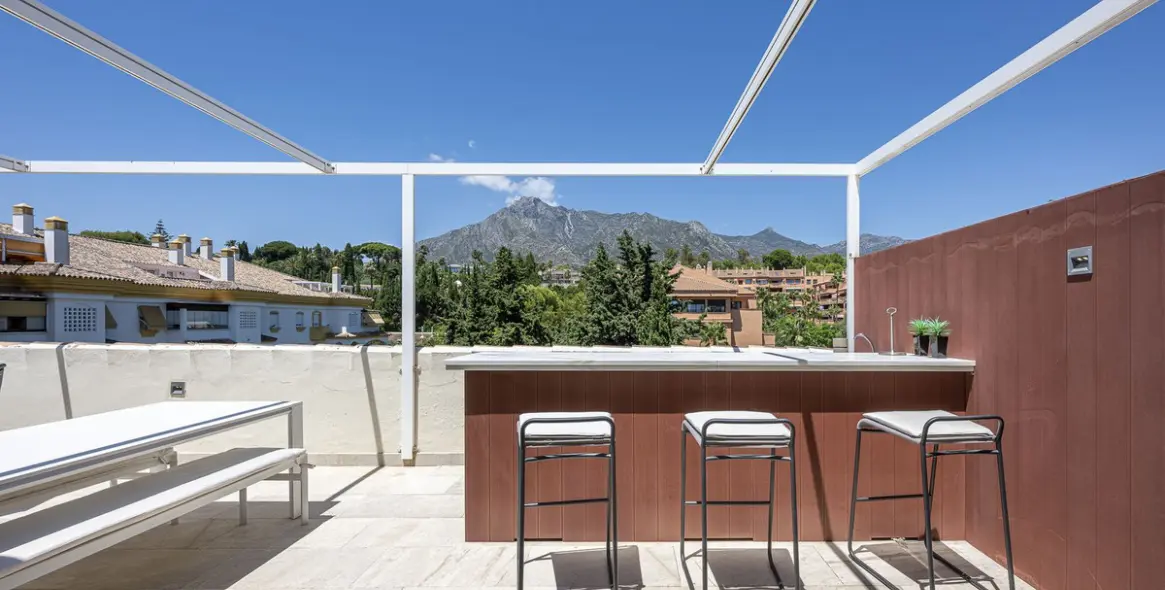 Venta de ático dúplex en The Golden Mile 12