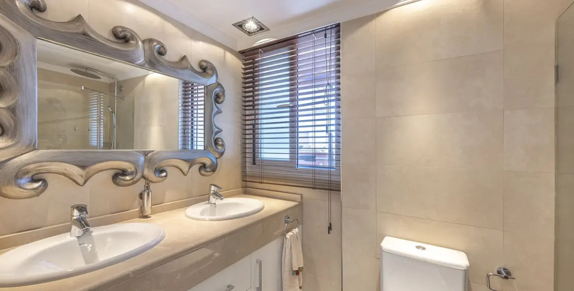 Venta de ático dúplex en The Golden Mile 23