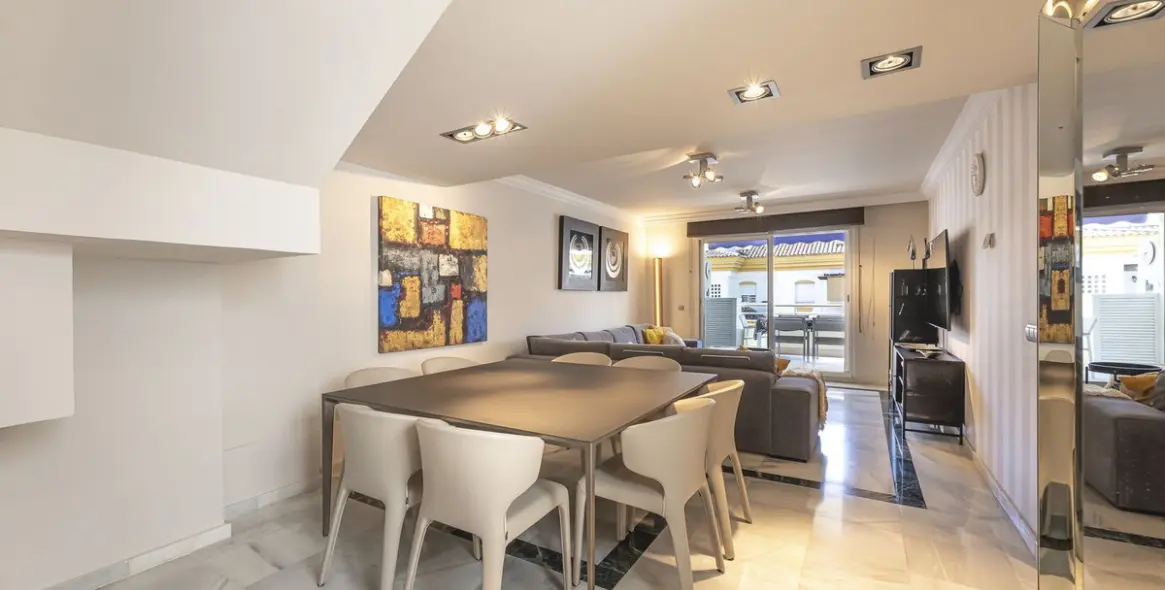 Venta de ático dúplex en The Golden Mile 25