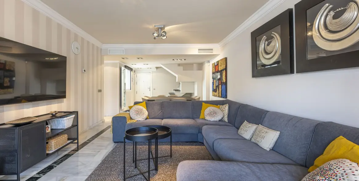 Venta de ático dúplex en The Golden Mile 29