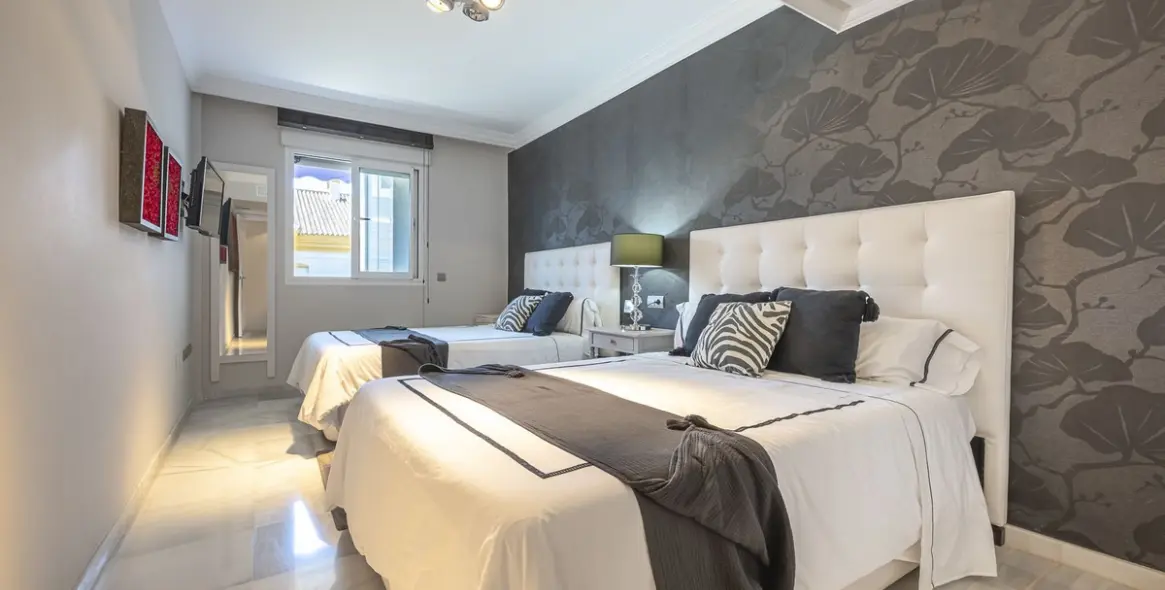 Venta de ático dúplex en The Golden Mile 36