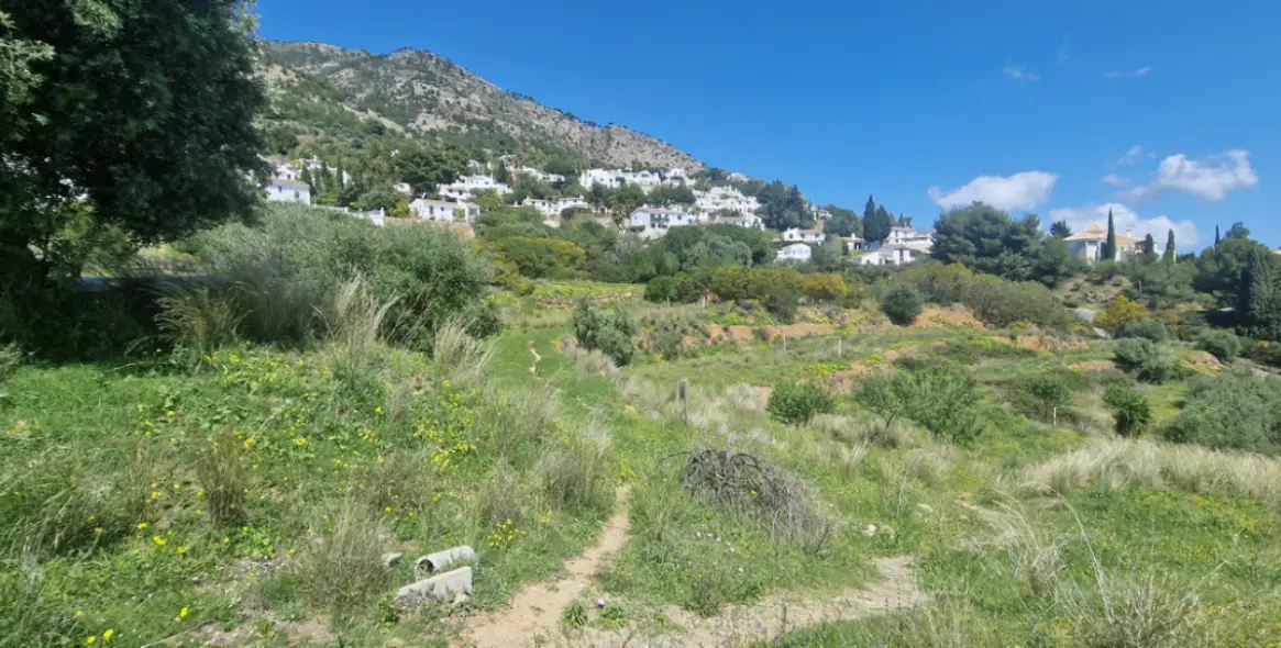 Продажа  жилого участка в Mijas 2