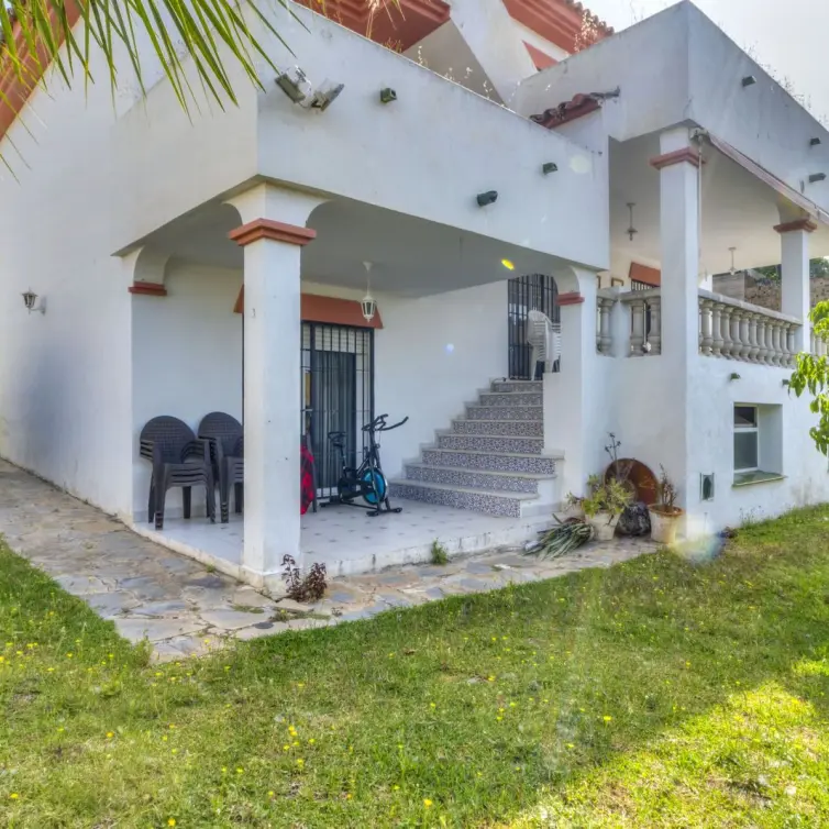 Продажа  отдельно стоящей виллы в Marbella