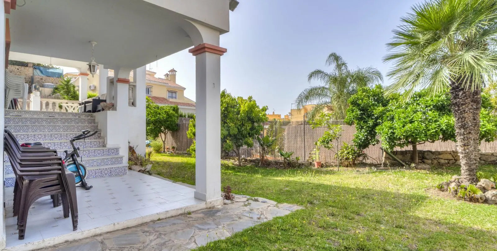 Sale of detached villa in Marbella 2