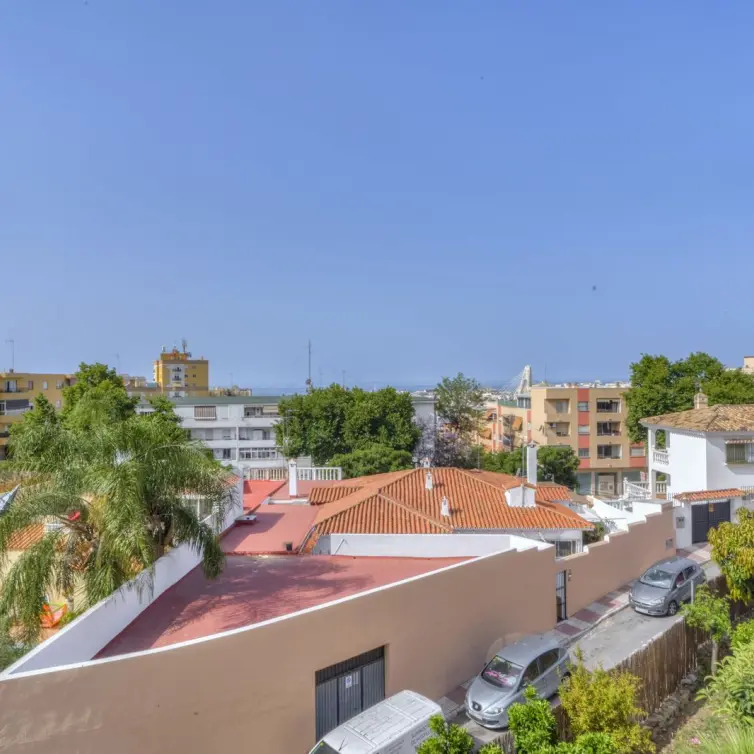 Продажа  отдельно стоящей виллы в Marbella
