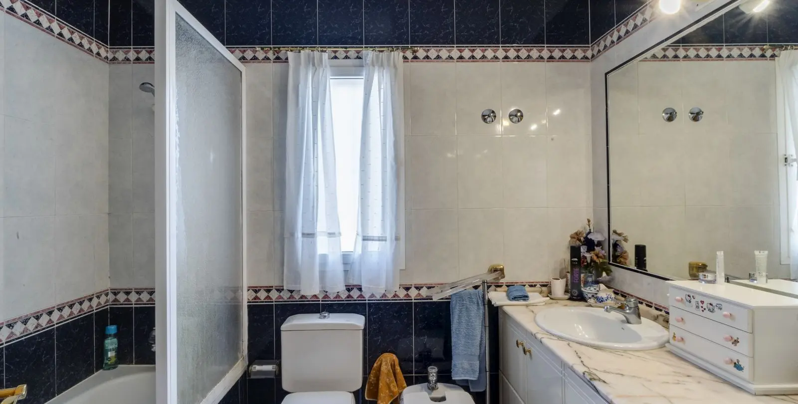 Sale of detached villa in Marbella 30