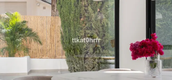 Venta de villa independiente en Nueva Andalucía 2