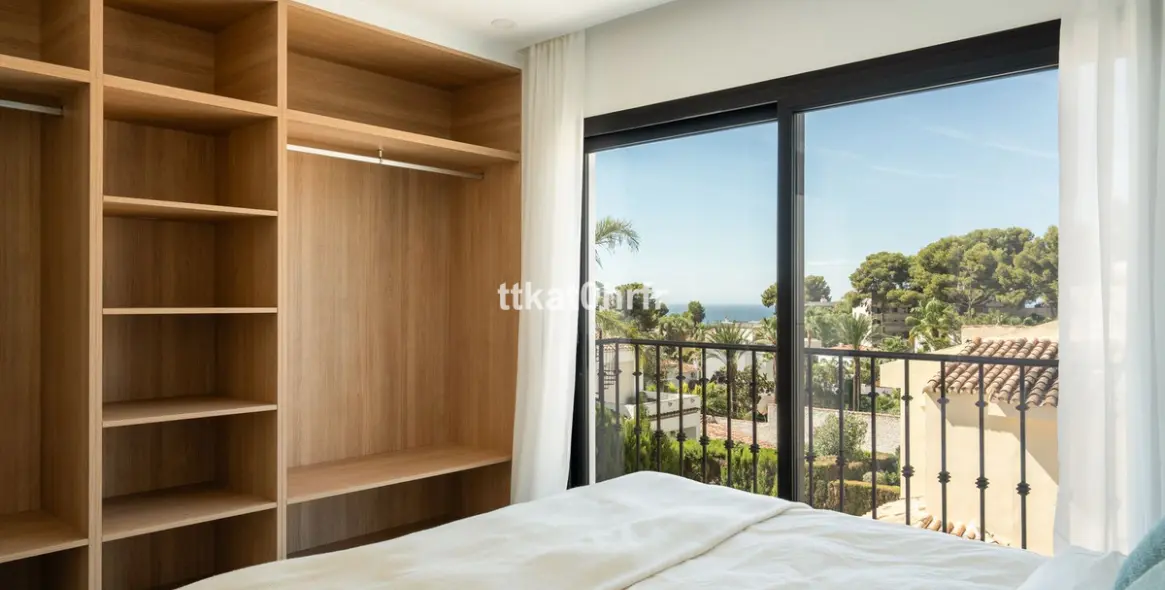 Sale of detached villa in Nueva Andalucía 23