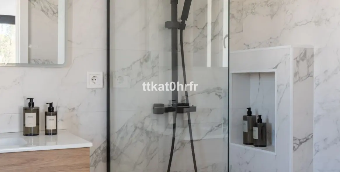 Sale of detached villa in Nueva Andalucía 26