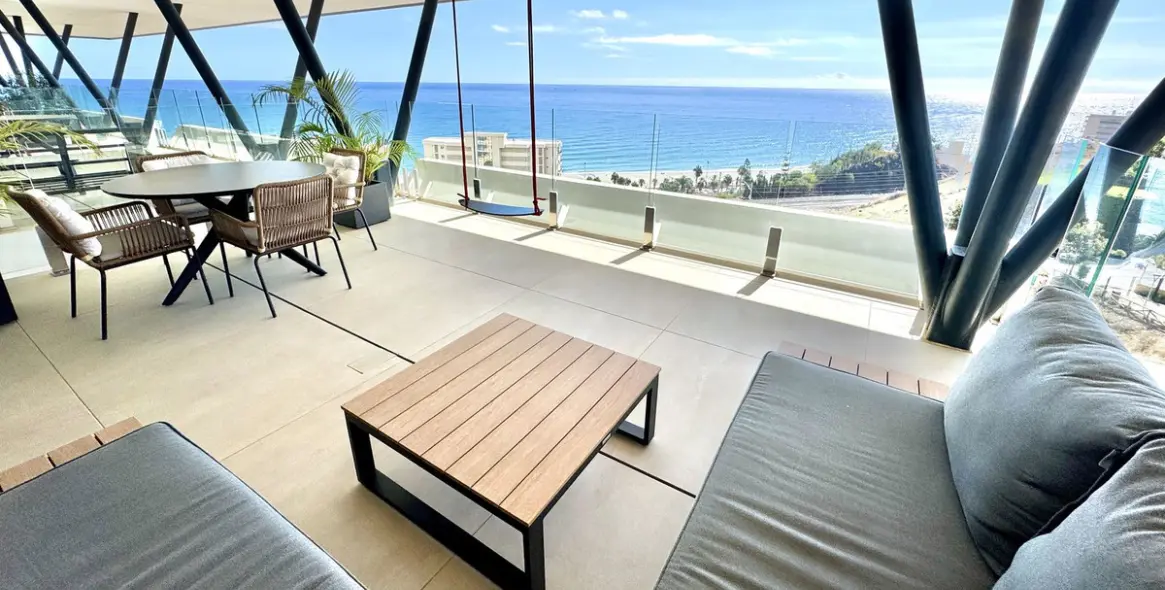 Sale of penthouse duplex in Carvajal 12