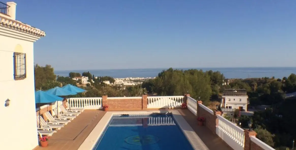 Sale of detached villa in Costa del Sol East 2
