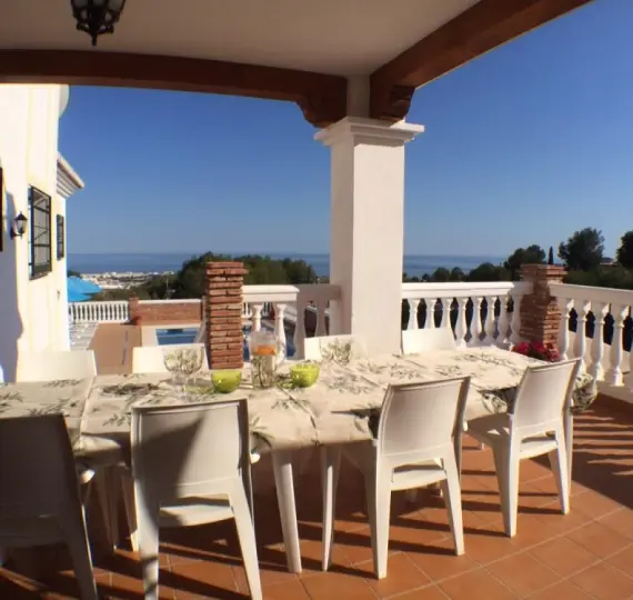 Oтдельно стоящая вилла R3258919