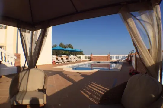 Image 4 thumb