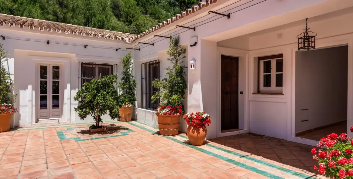 Sale of ground floor apartment in La Zagaleta 2