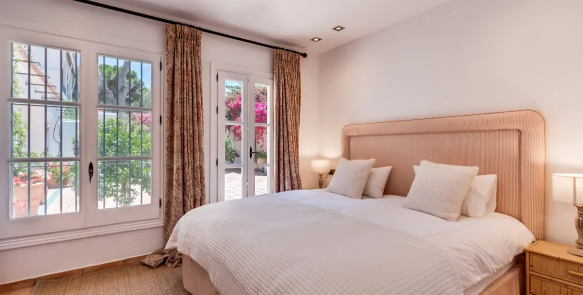 Sale of ground floor apartment in La Zagaleta 7