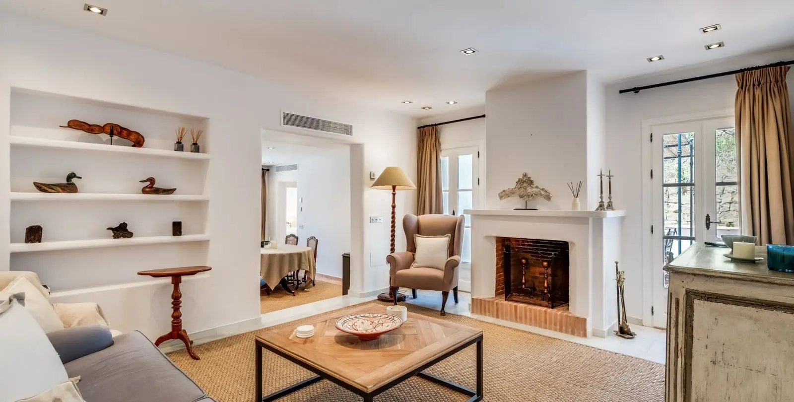 Sale of ground floor apartment in La Zagaleta 6