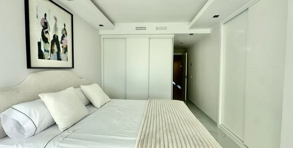 Продажа апартаментов на среднем этаже в Marbella 35
