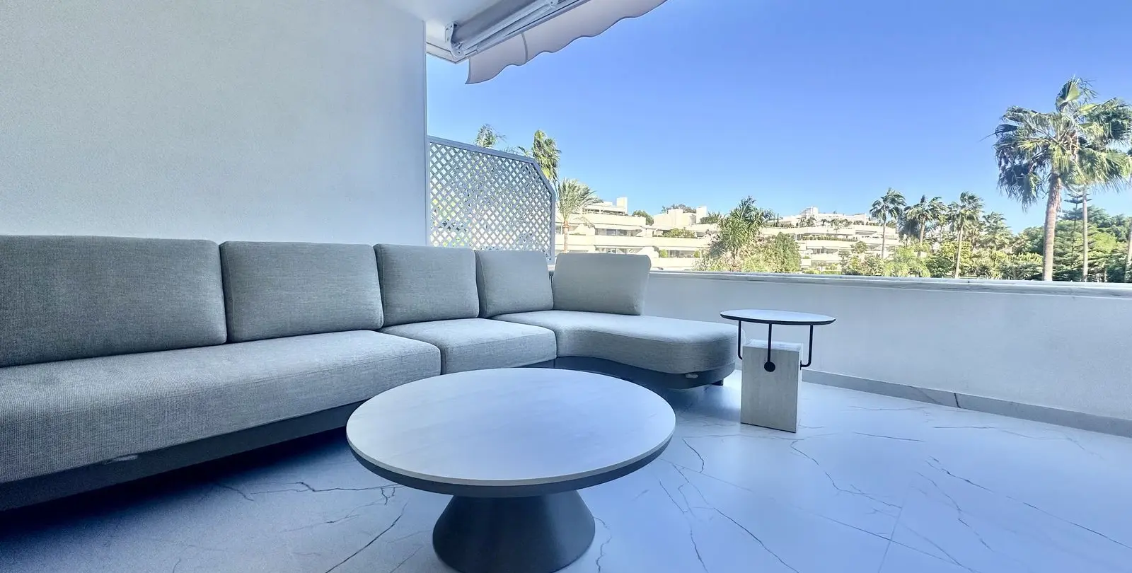 Sale of middle floor apartment in Marbella 5