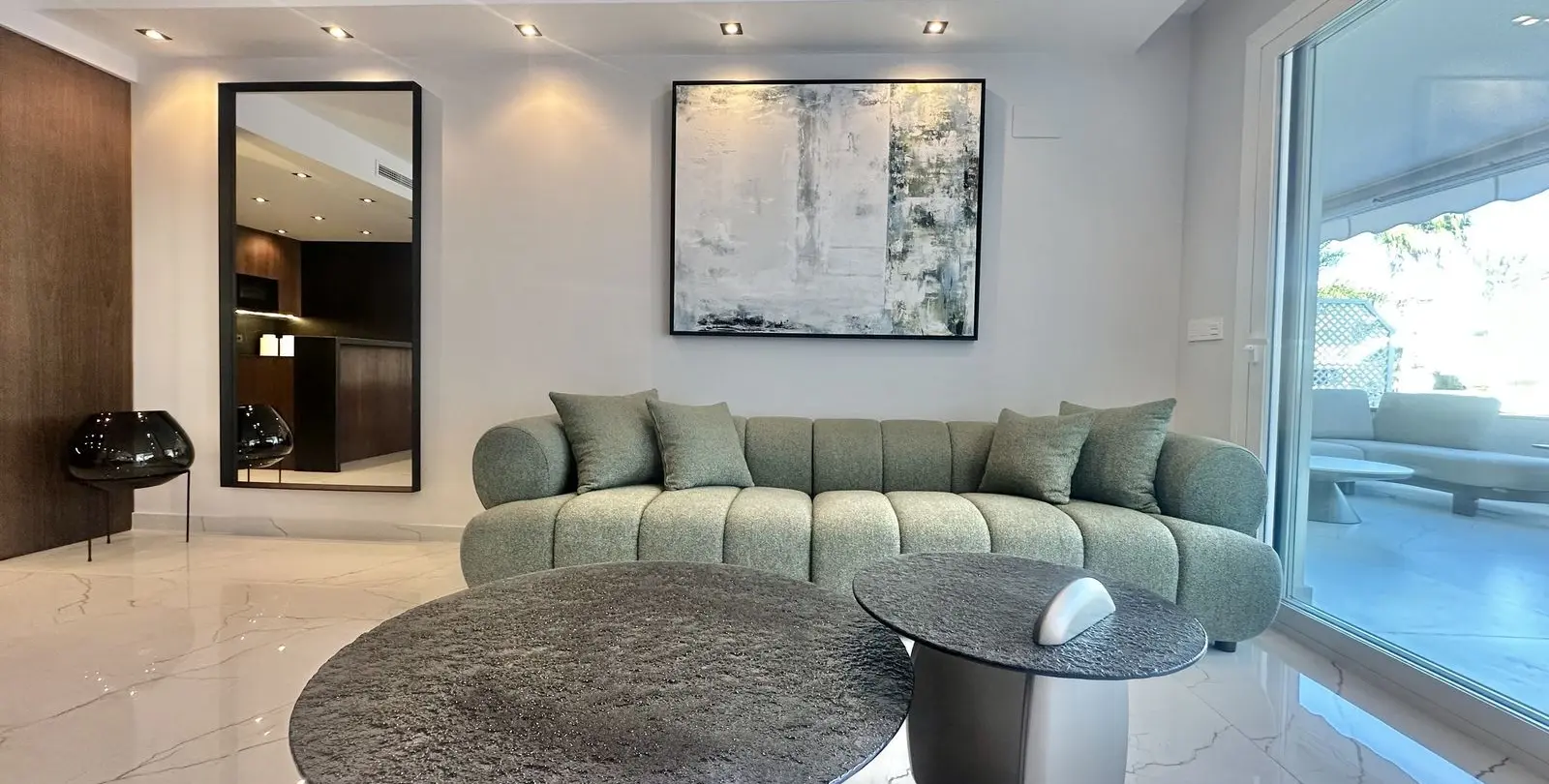 Sale of middle floor apartment in Marbella 8