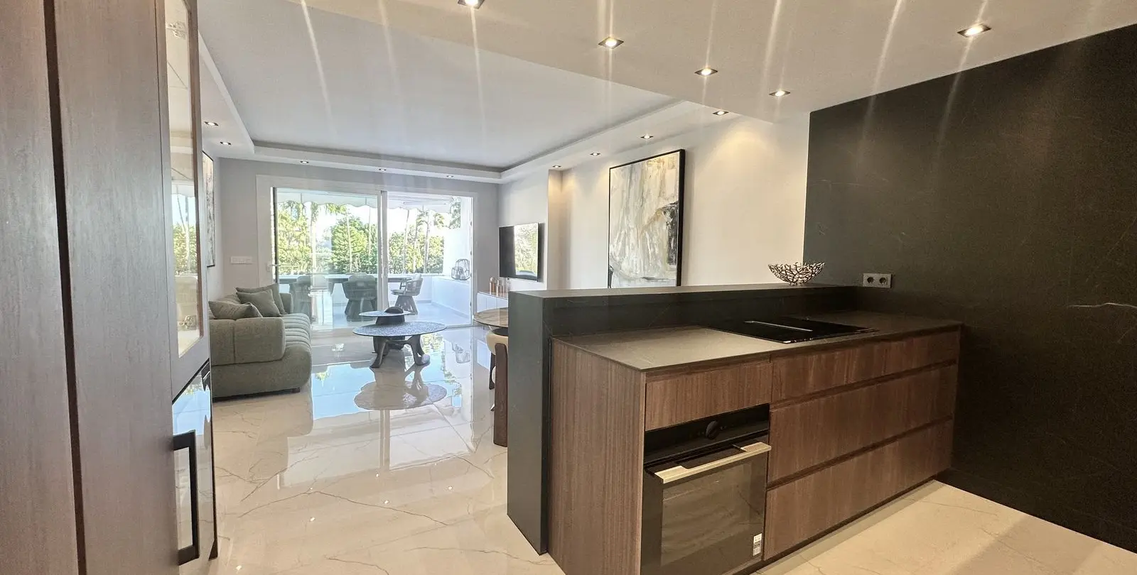 Sale of middle floor apartment in Marbella 18