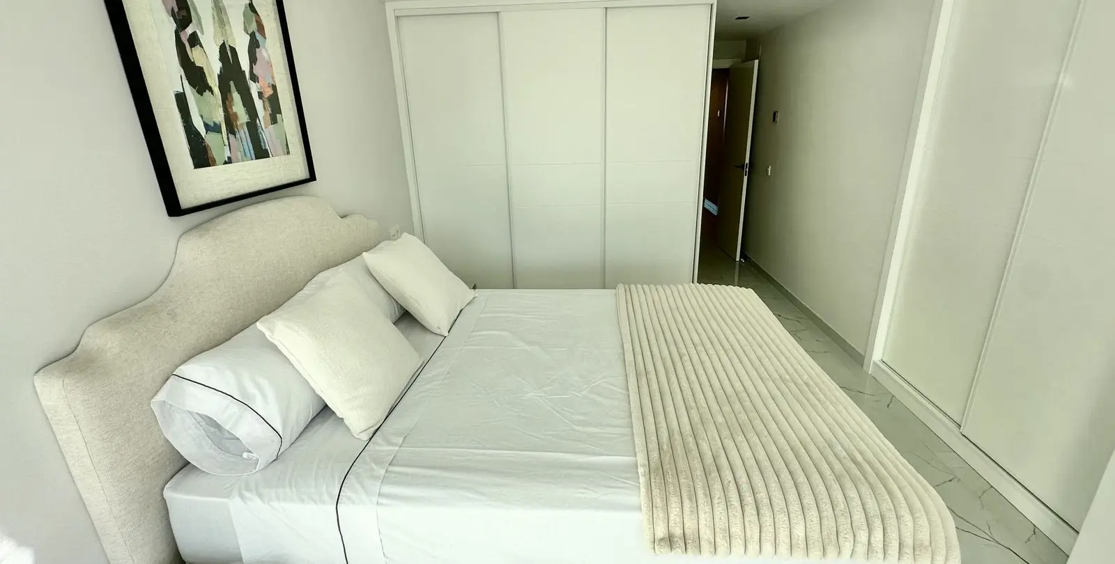 Sale of middle floor apartment in Marbella 36