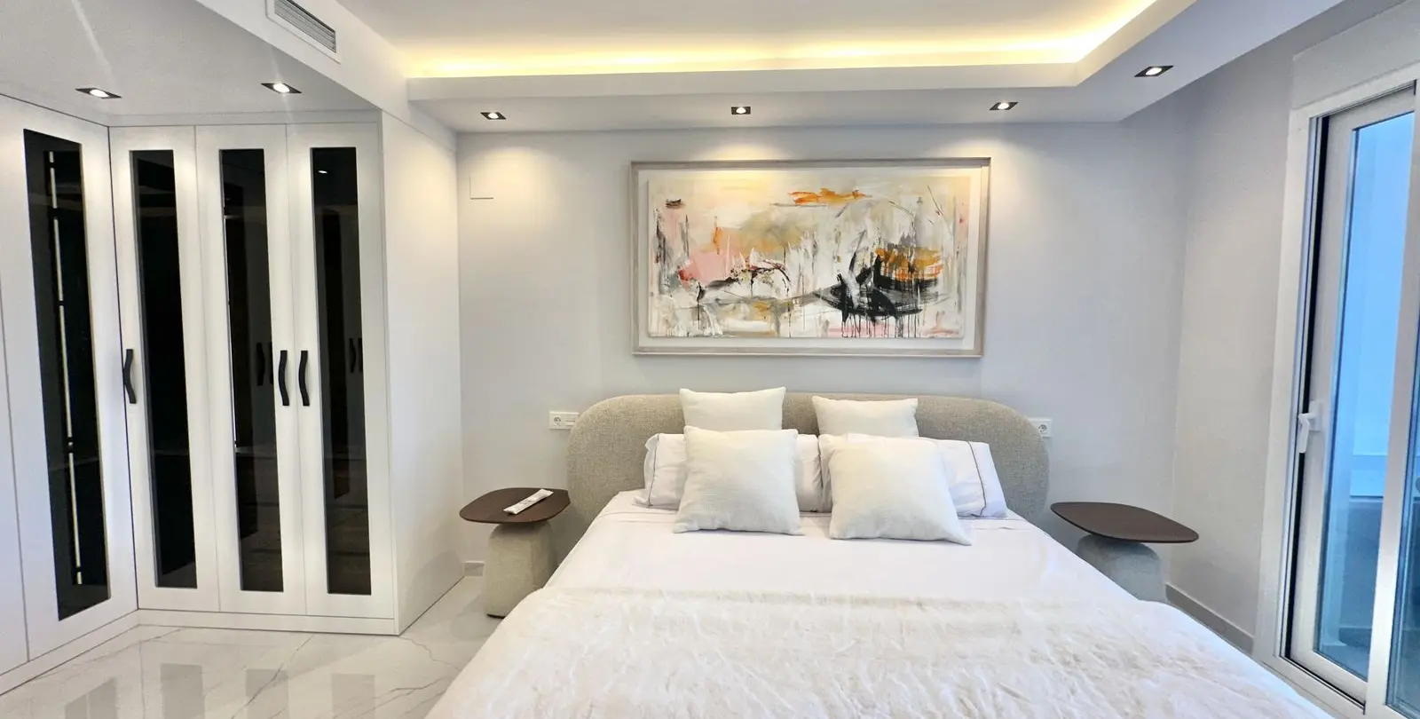 Sale of middle floor apartment in Marbella 46