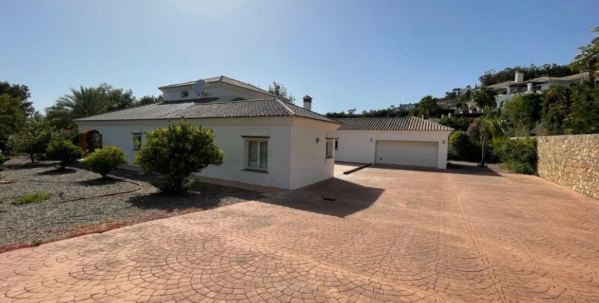 Продажа  отдельно стоящей виллы в Mijas 6