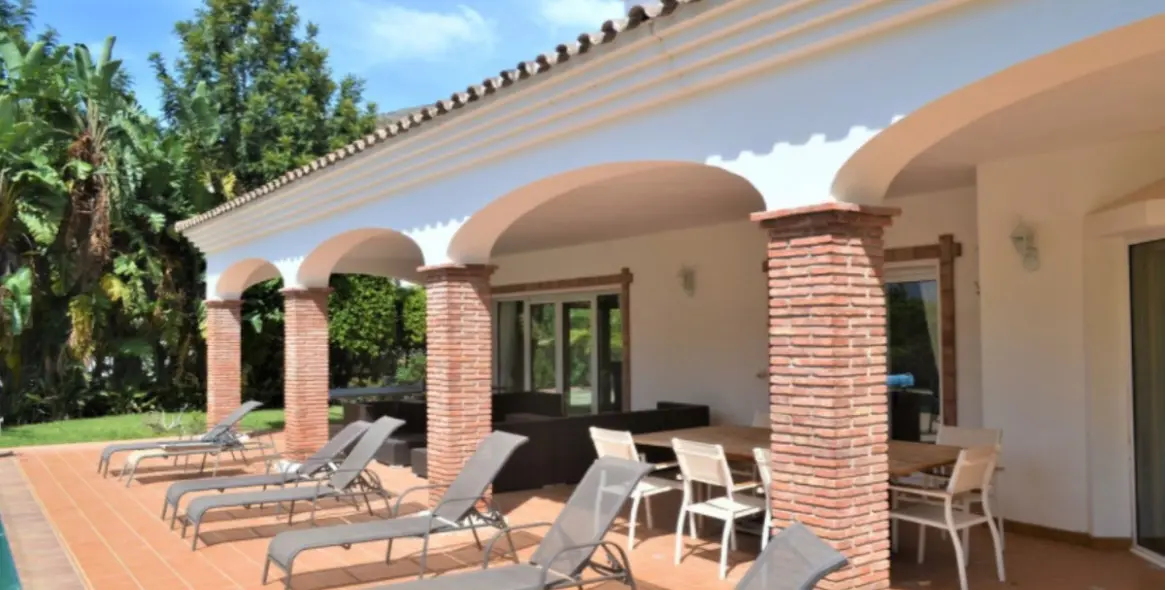 Продажа  отдельно стоящей виллы в Mijas 8