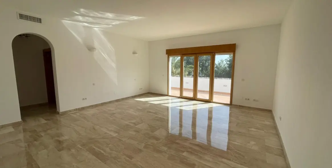 Sale of detached villa in Mijas 30