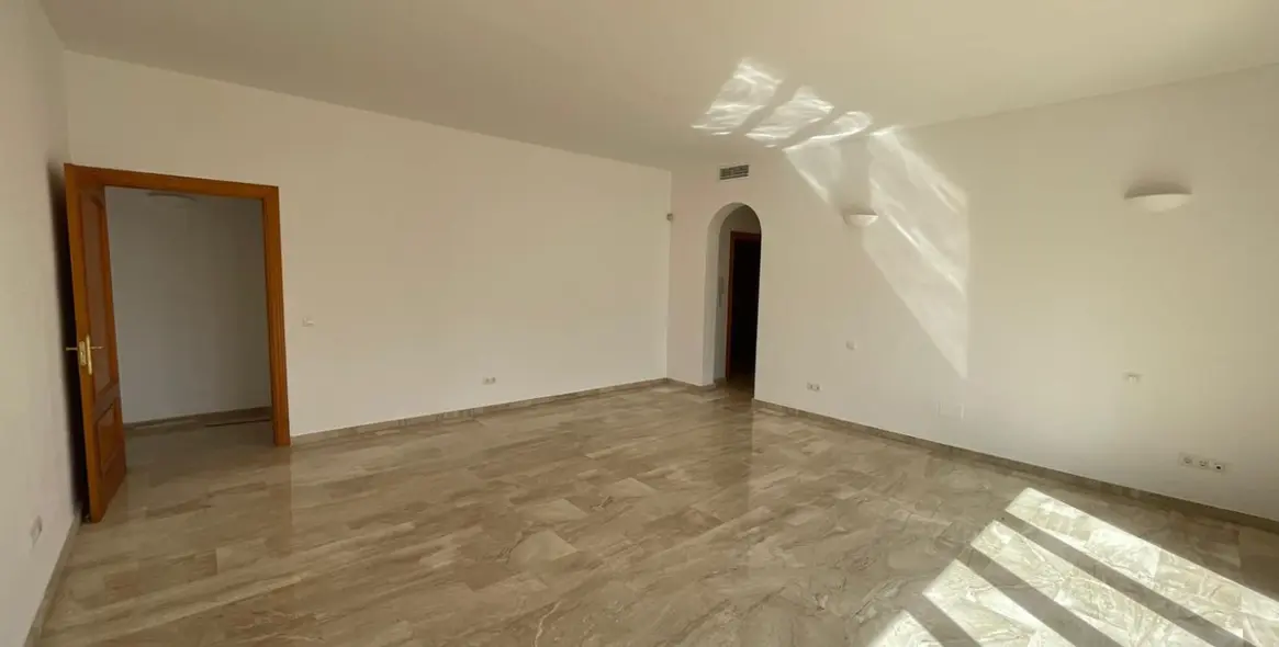 Sale of detached villa in Mijas 31