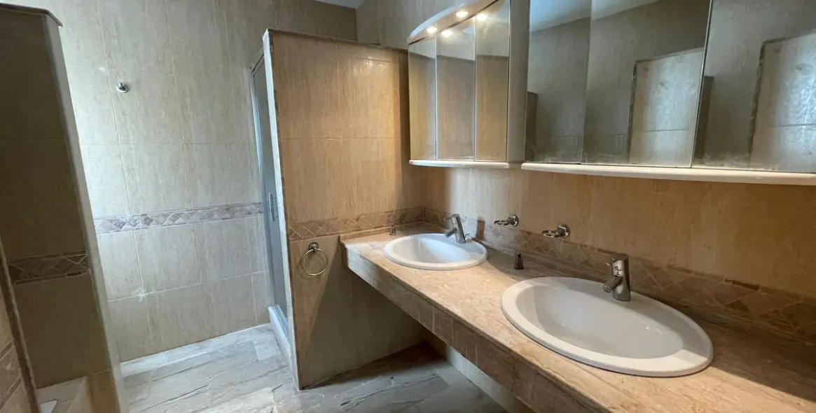 Sale of detached villa in Mijas 34