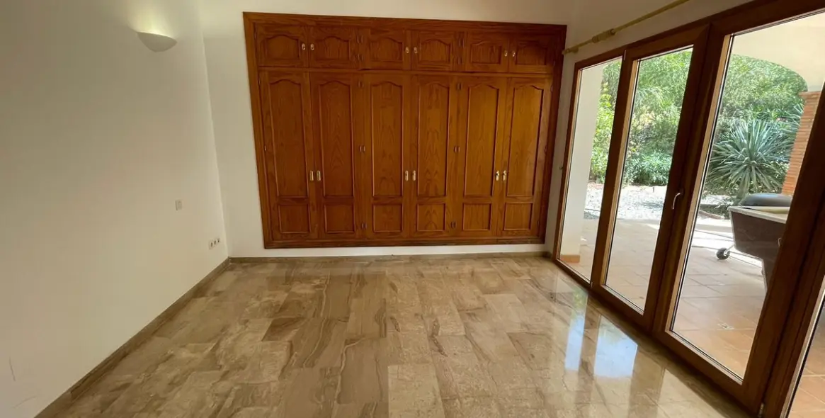 Sale of detached villa in Mijas 40