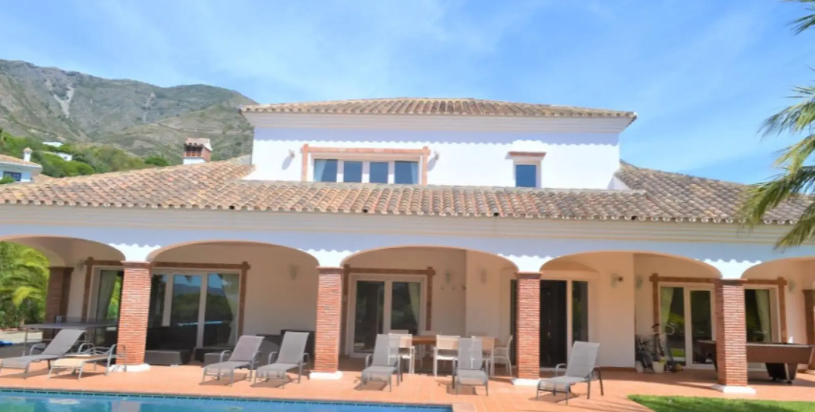 Sale of detached villa in Mijas 2