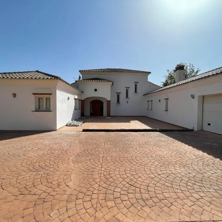Sale of detached villa in Mijas